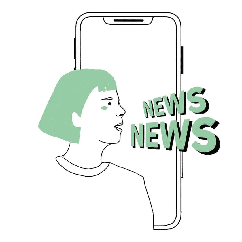 Illustration: Eine gezeichnete Person mit mintgrünen Haaren steht vor der Umrissgrafik eines Smartphones. Aus dem Bildschirm ragen in 3D‑Optik die Worte „NEWS NEWS“ (mintgrün mit Schatten) heraus – Symbol für Nachrichten, die über das Handy verbreitet werden.